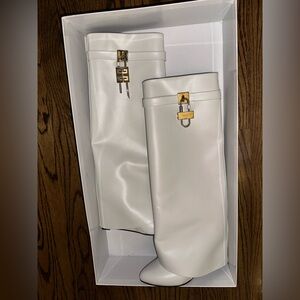 GIVENCHY shark boots SIZE 40 worn once